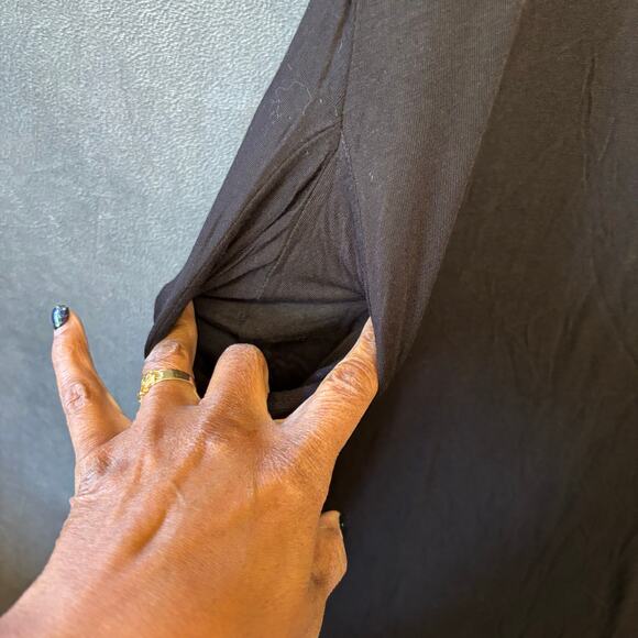 Grecerelle Black Short Sleeve V-Neck Maxi Dress with Pockets Casual Boho Chic - Picture 7 of 14